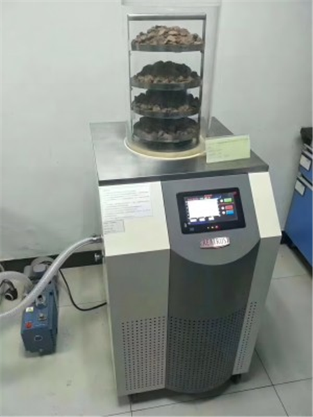 不同配置的實(shí)驗(yàn)室立式冷凍干燥機(jī)適用場景分析